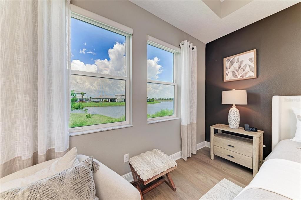 Под контрактом: $2,800 (2 спален, 2 ванн, 1672 Квадратных фут)