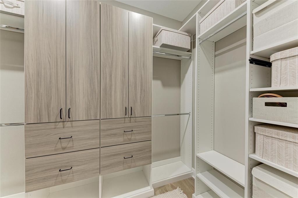 Под контрактом: $2,800 (2 спален, 2 ванн, 1672 Квадратных фут)