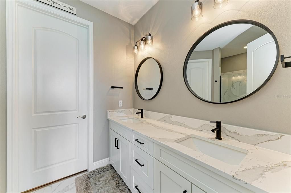 Под контрактом: $2,800 (2 спален, 2 ванн, 1672 Квадратных фут)