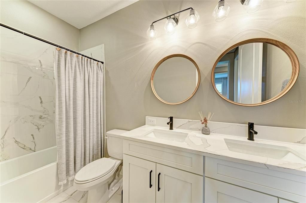 Под контрактом: $2,800 (2 спален, 2 ванн, 1672 Квадратных фут)