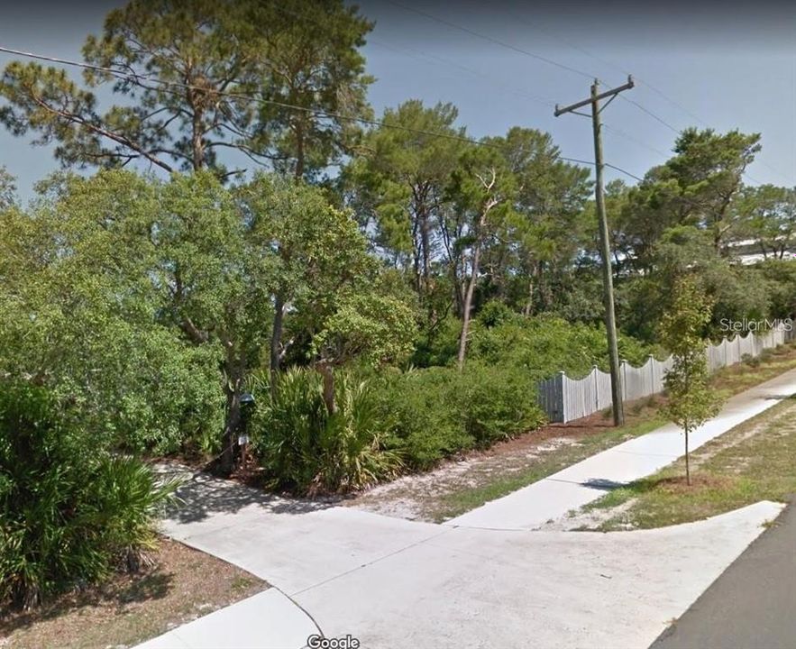 En Venta: $49,500 (0.11 acres)