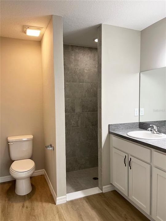 Active With Contract: $209,900 (3 beds, 2 baths, 1177 Square Feet)