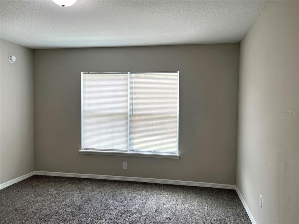 Active With Contract: $209,900 (3 beds, 2 baths, 1177 Square Feet)