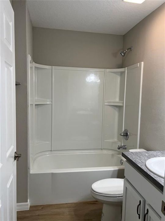 Active With Contract: $209,900 (3 beds, 2 baths, 1177 Square Feet)