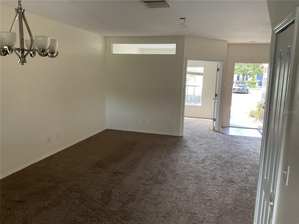 For Sale: $195,500 (2 beds, 2 baths, 1341 Square Feet)