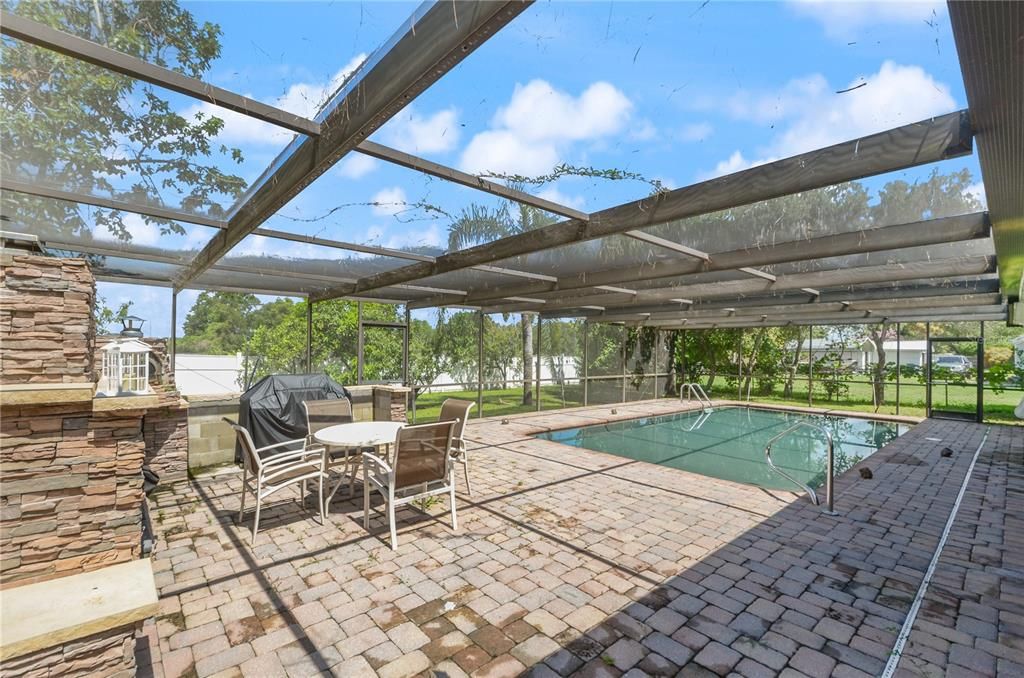 For Sale: $540,000 (4 beds, 2 baths, 2342 Square Feet)