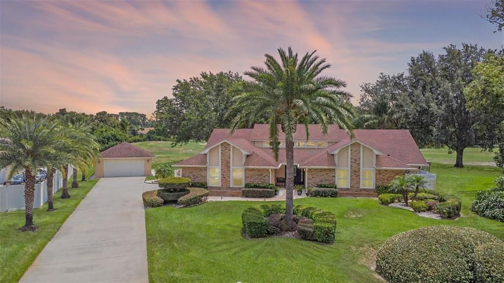 Recently Sold: $869,000 (4 beds, 2 baths, 3194 Square Feet)