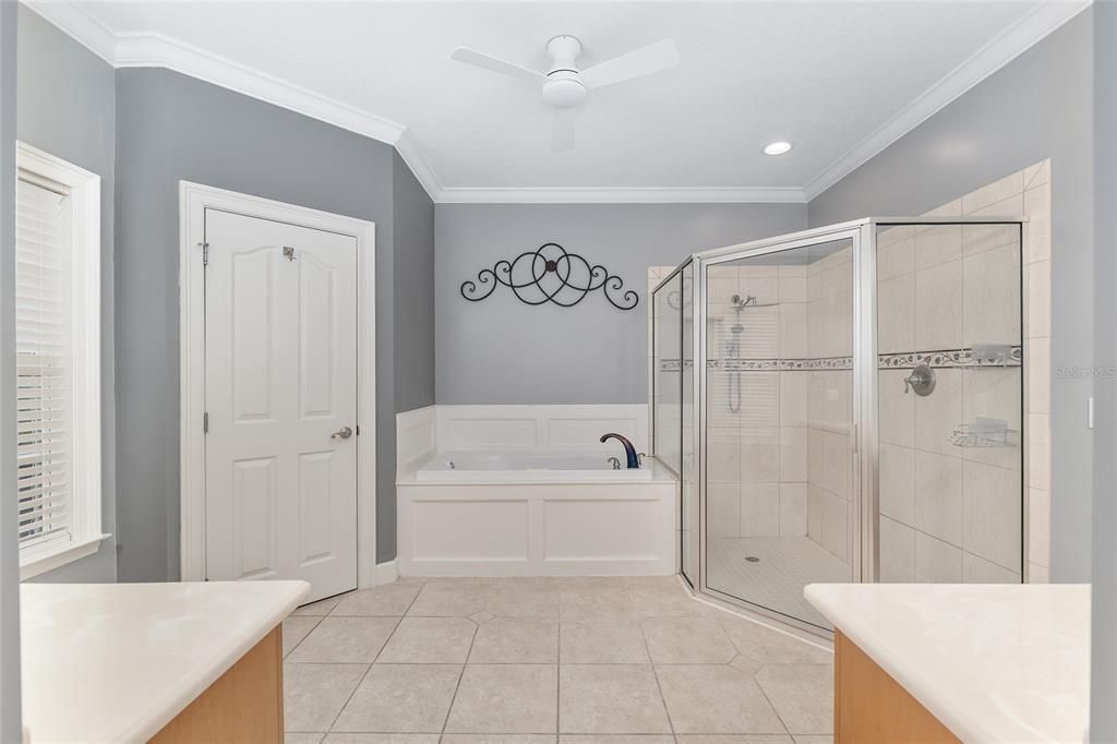 For Sale: $405,000 (3 beds, 2 baths, 2316 Square Feet)