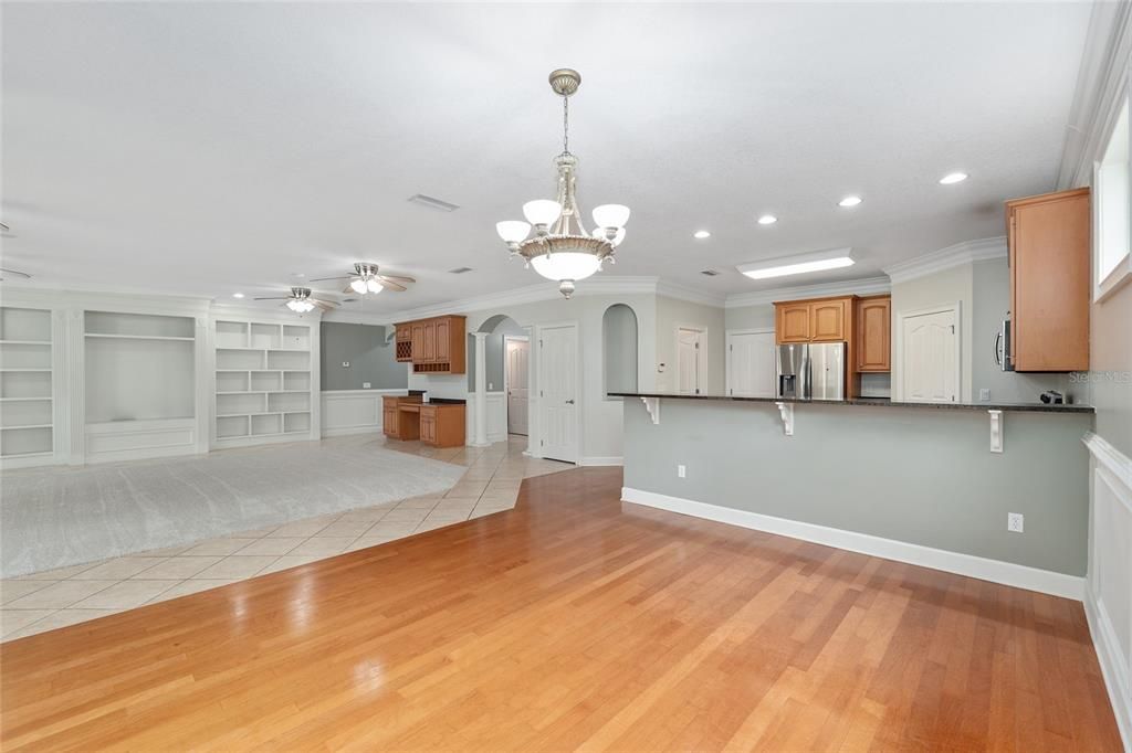 For Sale: $405,000 (3 beds, 2 baths, 2316 Square Feet)