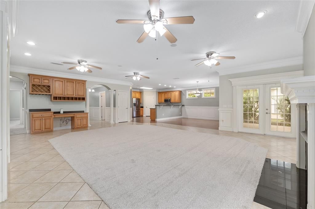 For Sale: $405,000 (3 beds, 2 baths, 2316 Square Feet)