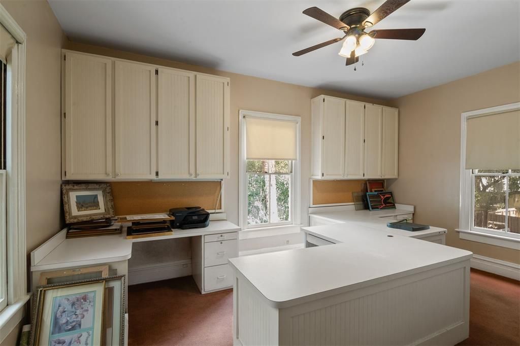 Active With Contract: $524,600 (4 beds, 2 baths, 2779 Square Feet)