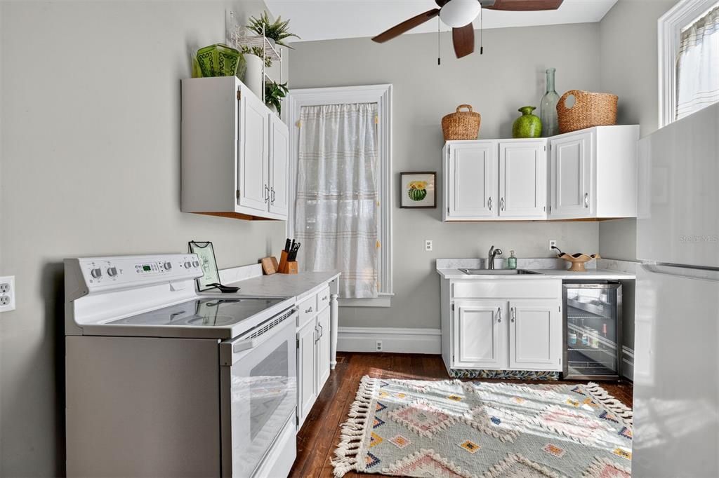 Active With Contract: $524,600 (4 beds, 2 baths, 2779 Square Feet)