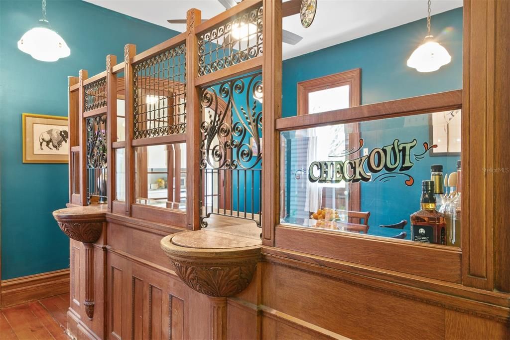 Active With Contract: $524,600 (4 beds, 2 baths, 2779 Square Feet)