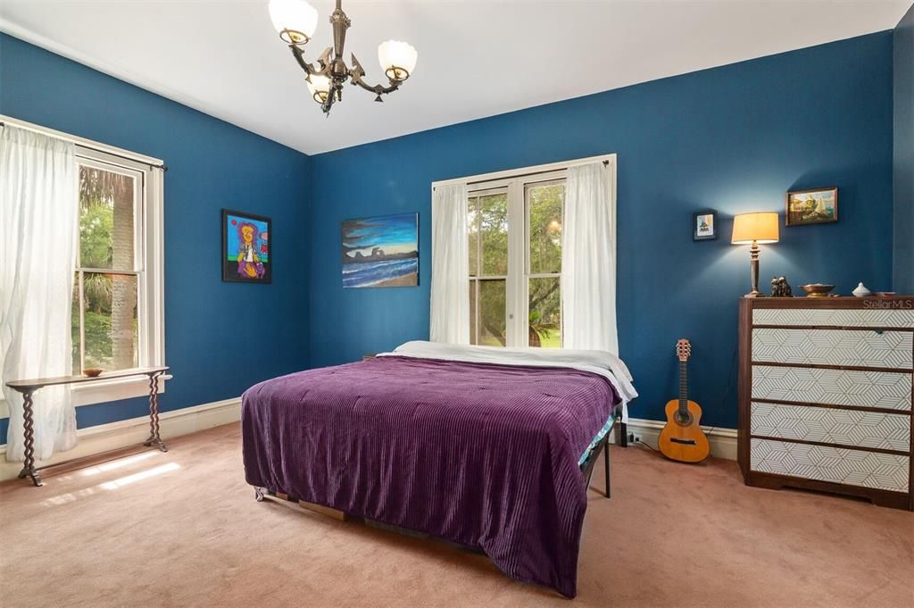 Active With Contract: $524,600 (4 beds, 2 baths, 2779 Square Feet)