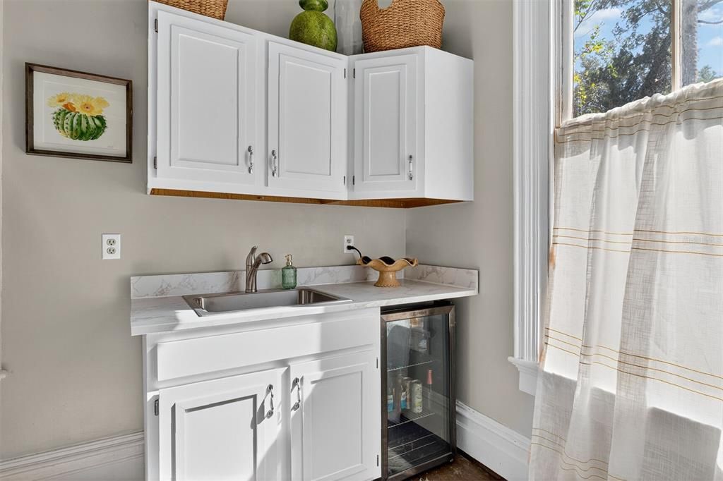 Active With Contract: $524,600 (4 beds, 2 baths, 2779 Square Feet)