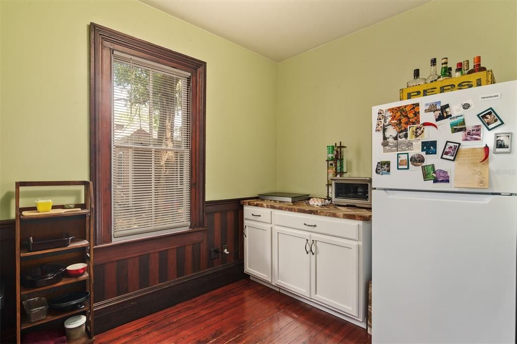 Active With Contract: $524,600 (4 beds, 2 baths, 2779 Square Feet)