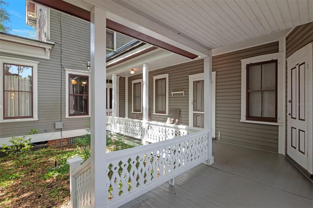 Active With Contract: $524,600 (4 beds, 2 baths, 2779 Square Feet)