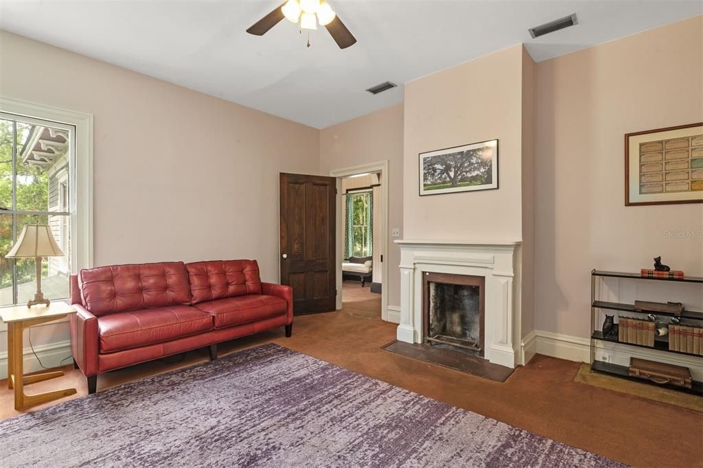 Active With Contract: $524,600 (4 beds, 2 baths, 2779 Square Feet)