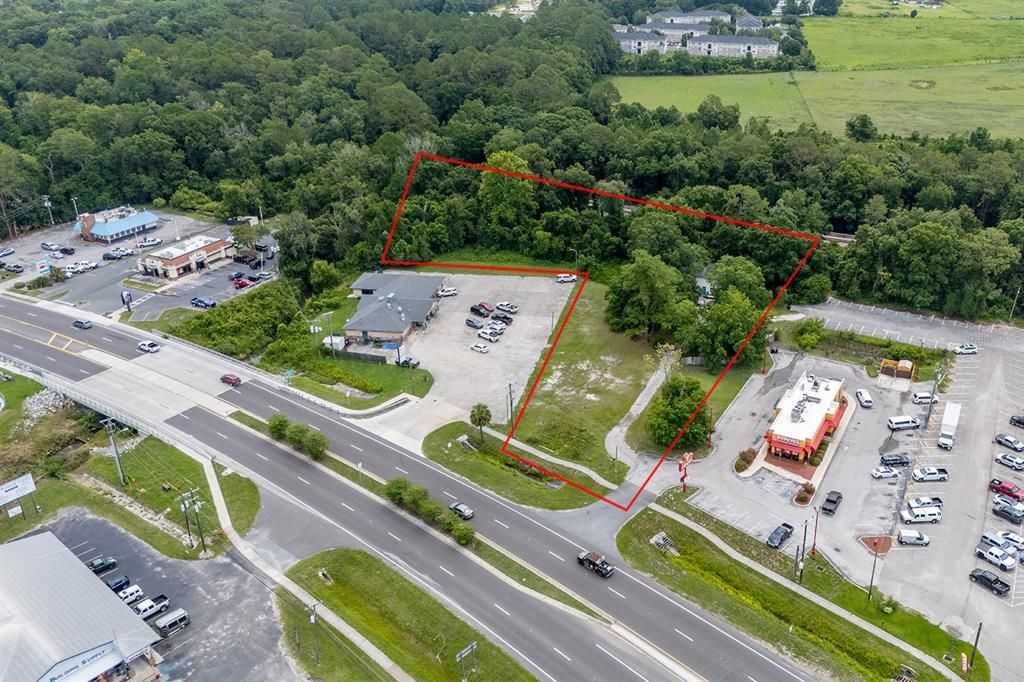 待售: $500,000 (1.44 acres)