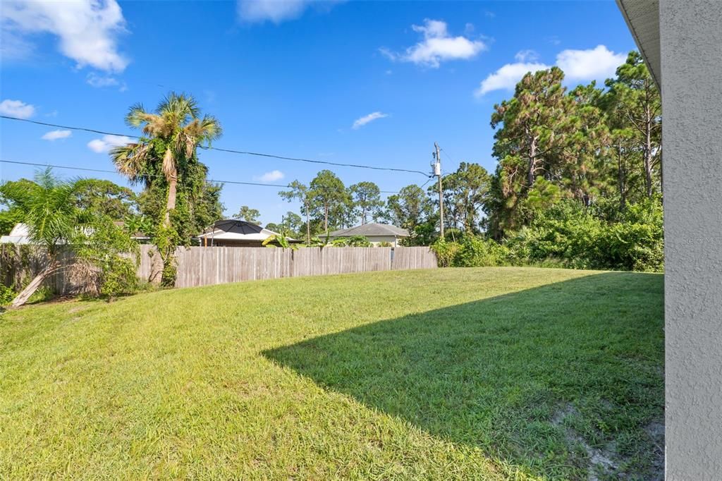 Active With Contract: $299,999 (4 beds, 2 baths, 1714 Square Feet)