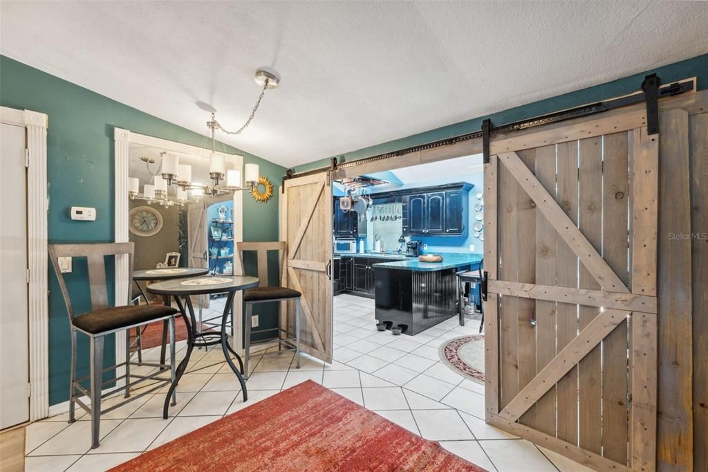 For Sale: $145,000 (3 beds, 2 baths, 960 Square Feet)