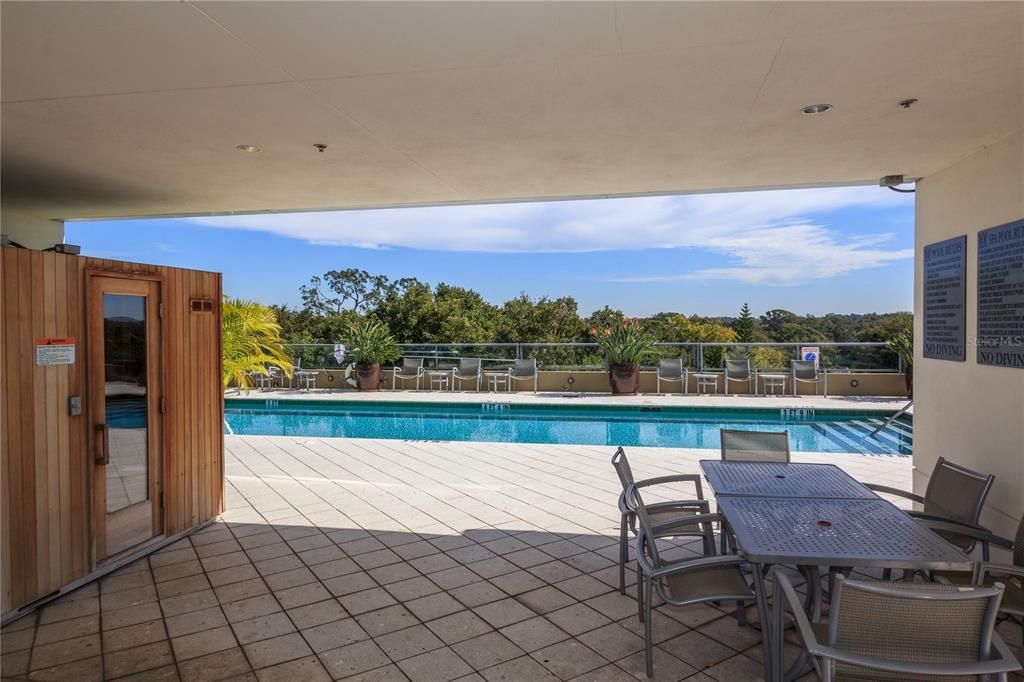 For Sale: $349,900 (2 beds, 2 baths, 1198 Square Feet)