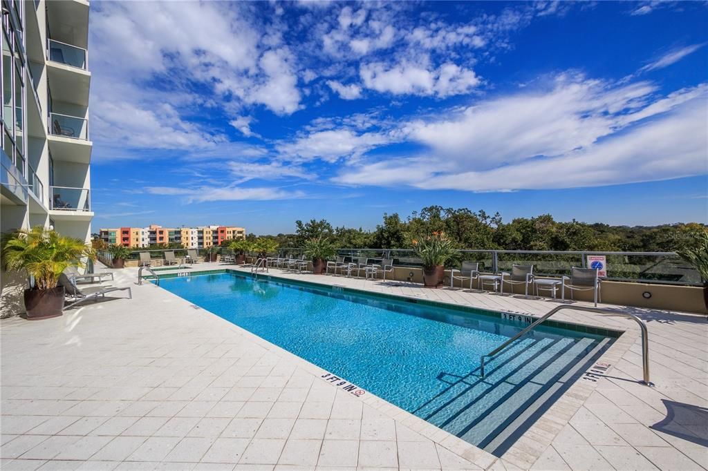 For Sale: $349,900 (2 beds, 2 baths, 1198 Square Feet)