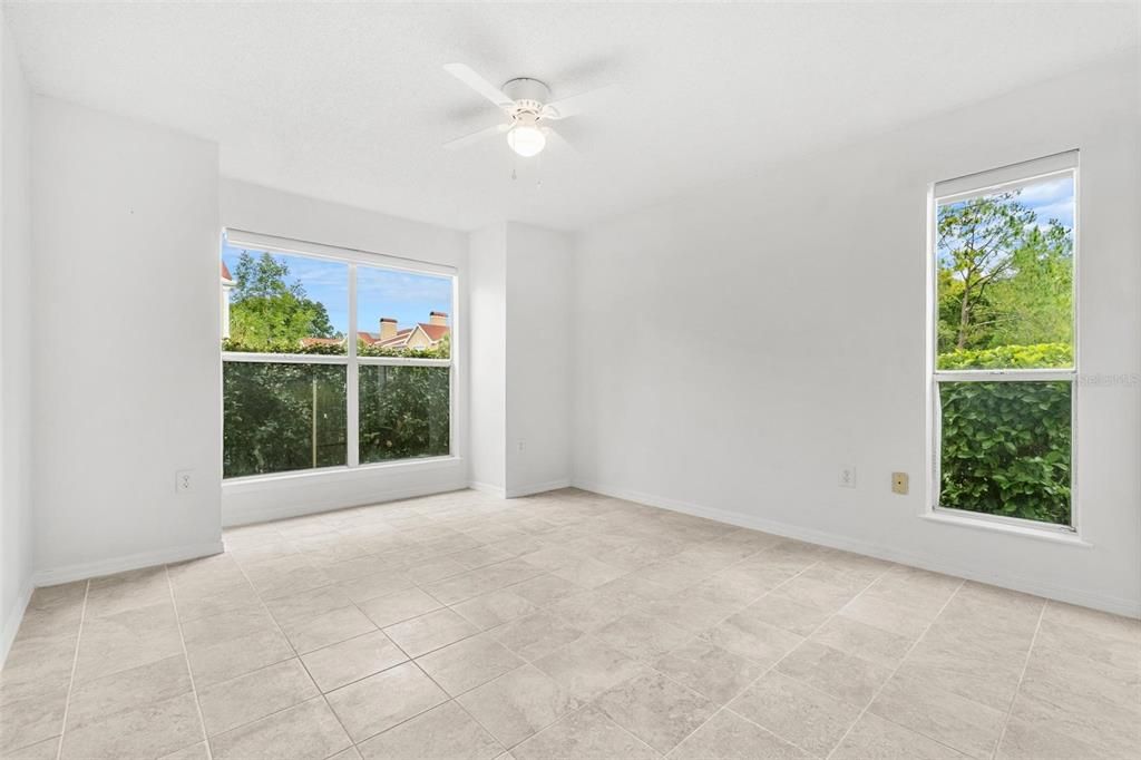 For Sale: $143,000 (2 beds, 1 baths, 1139 Square Feet)