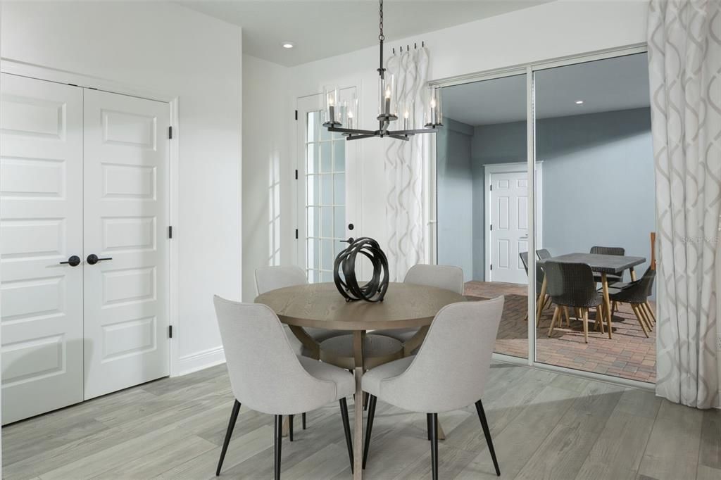 Activo con contrato: $638,990 (3 camas, 2 baños, 1651 Pies cuadrados)