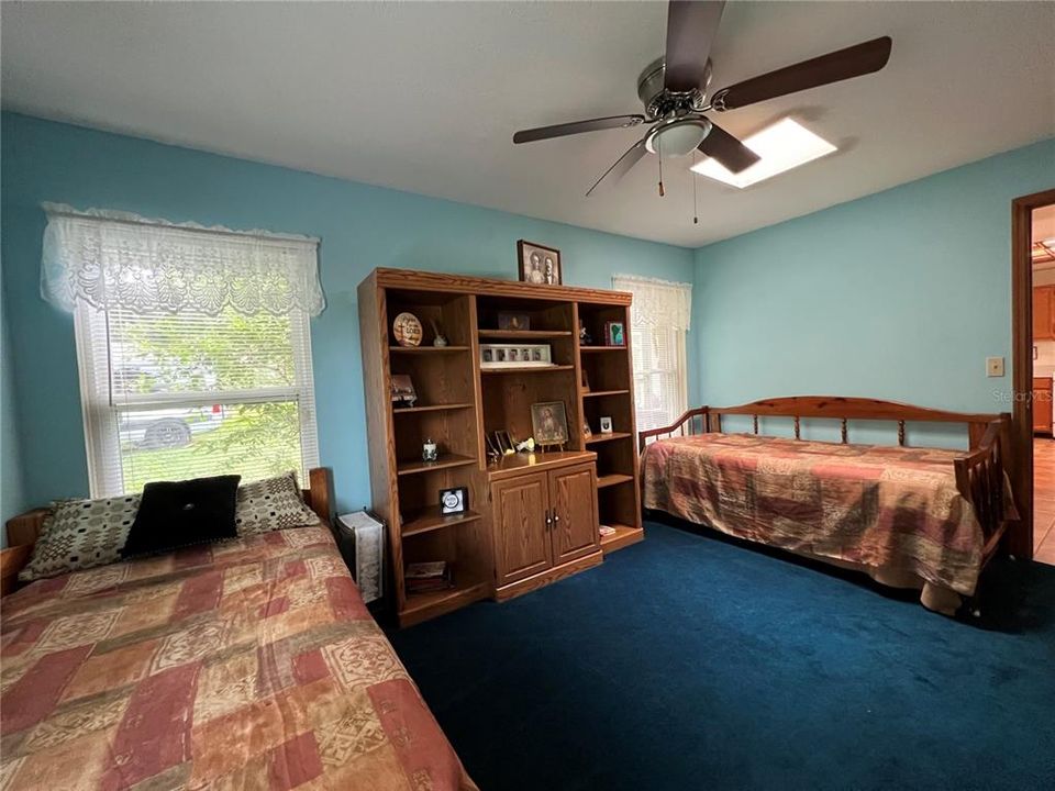 待售: $779,000 (4 贝兹, 3 浴室, 2250 平方英尺)