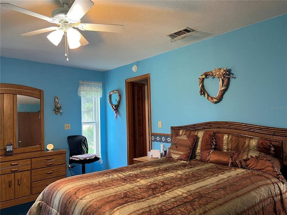 待售: $779,000 (4 贝兹, 3 浴室, 2250 平方英尺)