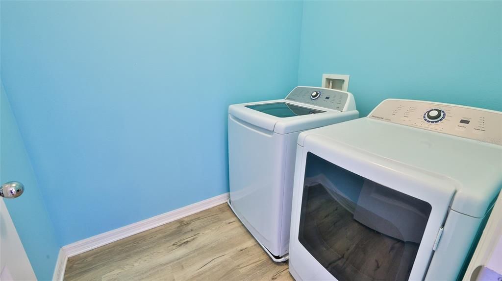 For Rent: $3,900 (5 beds, 3 baths, 3368 Square Feet)