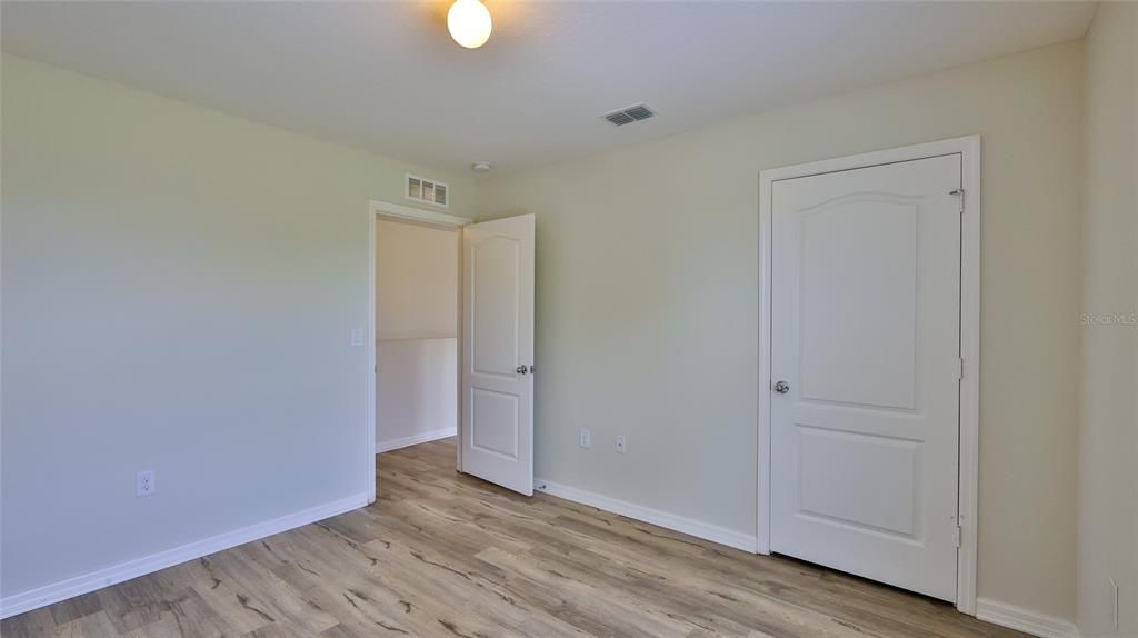 For Rent: $3,900 (5 beds, 3 baths, 3368 Square Feet)