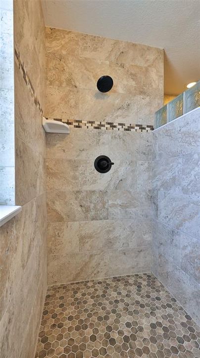 For Rent: $3,900 (5 beds, 3 baths, 3368 Square Feet)