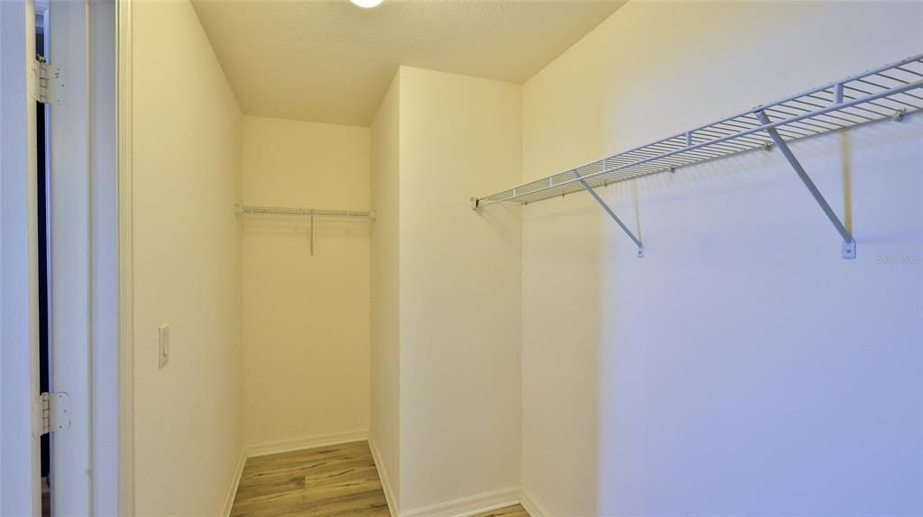 For Rent: $3,900 (5 beds, 3 baths, 3368 Square Feet)