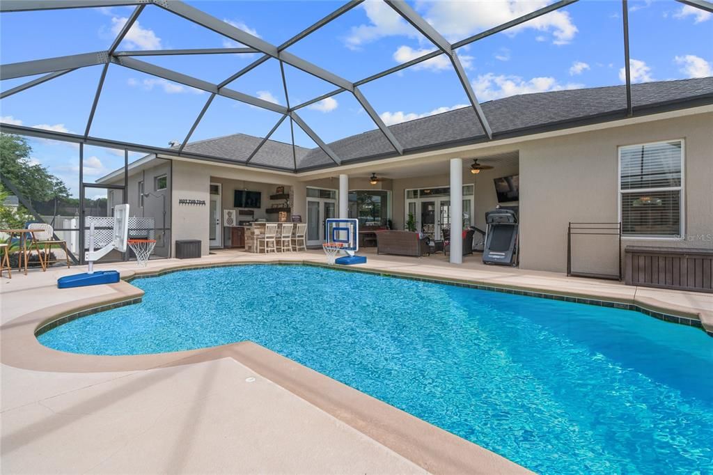 For Sale: $699,000 (4 beds, 3 baths, 3189 Square Feet)