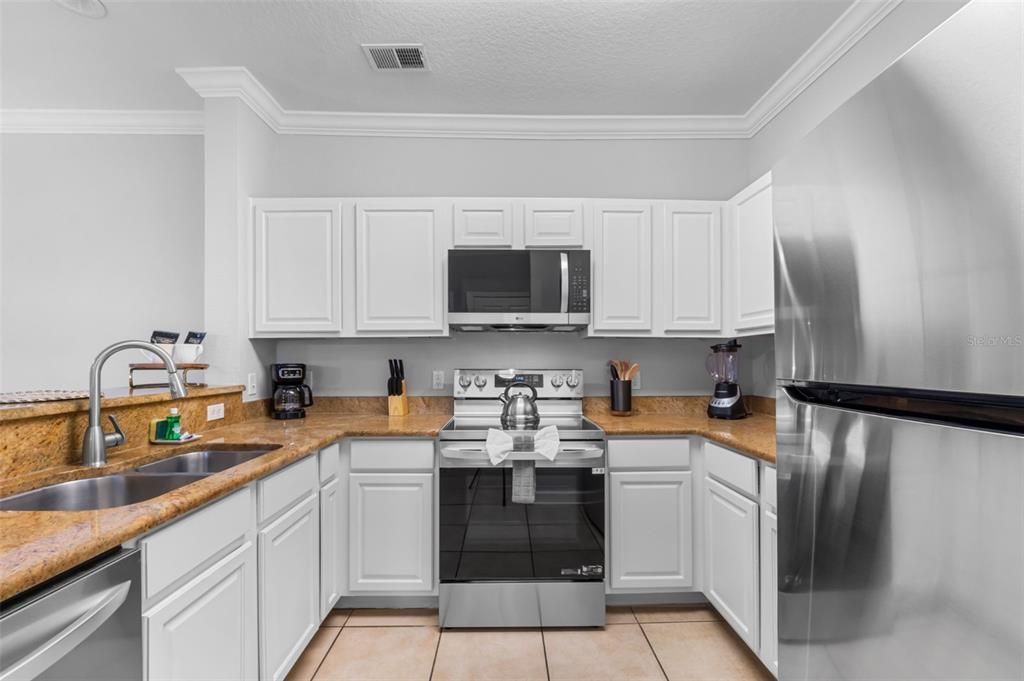 待售: $230,000 (3 贝兹, 2 浴室, 1244 平方英尺)