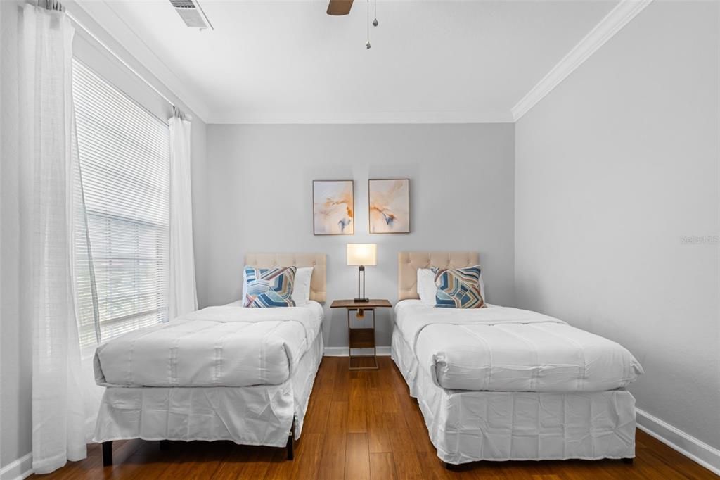 待售: $230,000 (3 贝兹, 2 浴室, 1244 平方英尺)