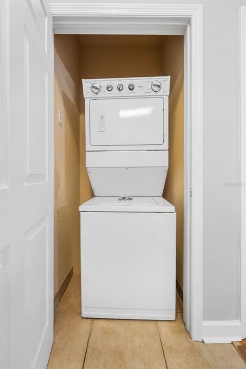 待售: $230,000 (3 贝兹, 2 浴室, 1244 平方英尺)