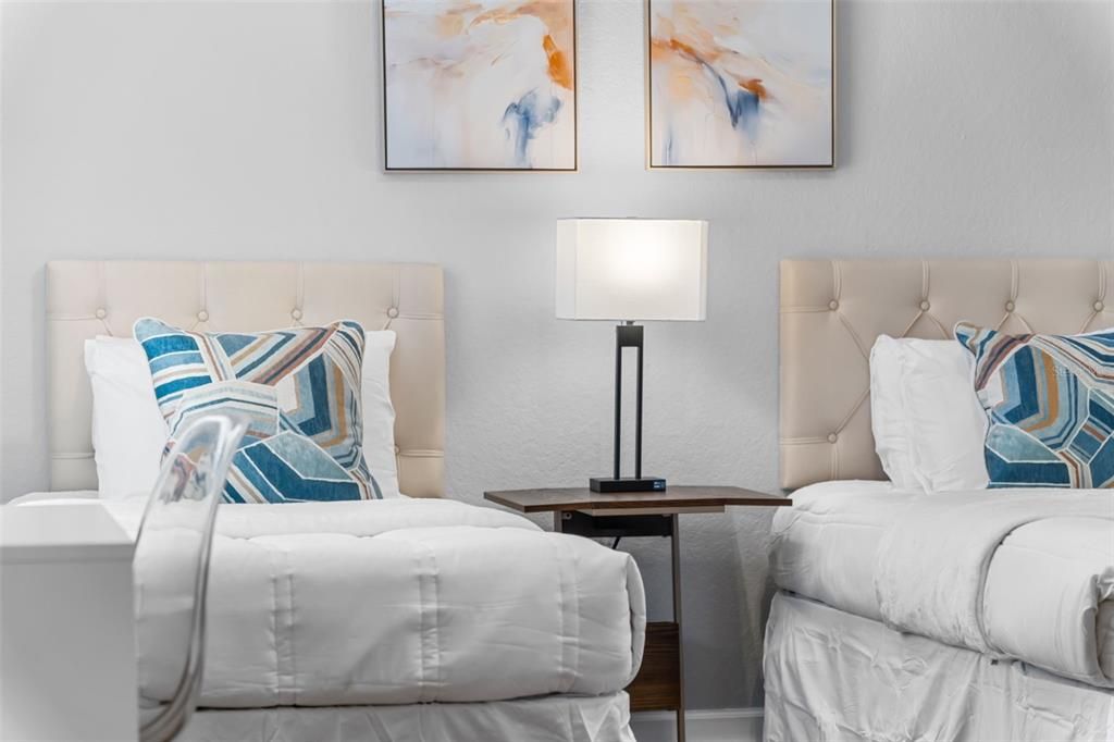 待售: $230,000 (3 贝兹, 2 浴室, 1244 平方英尺)