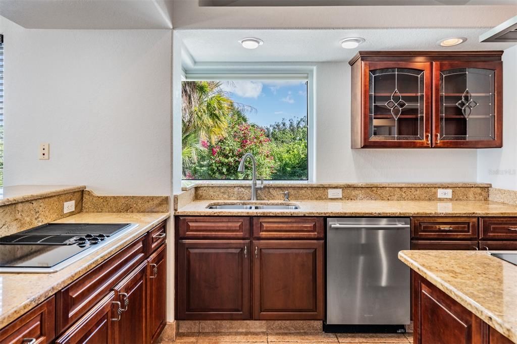 待售: $1,975,000 (4 贝兹, 4 浴室, 5543 平方英尺)