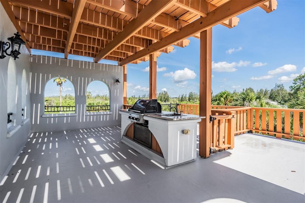 待售: $1,975,000 (4 贝兹, 4 浴室, 5543 平方英尺)