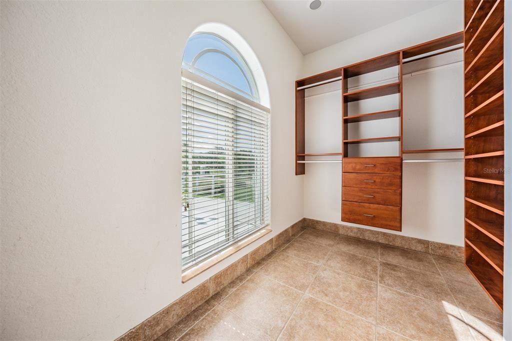 待售: $1,975,000 (4 贝兹, 4 浴室, 5543 平方英尺)