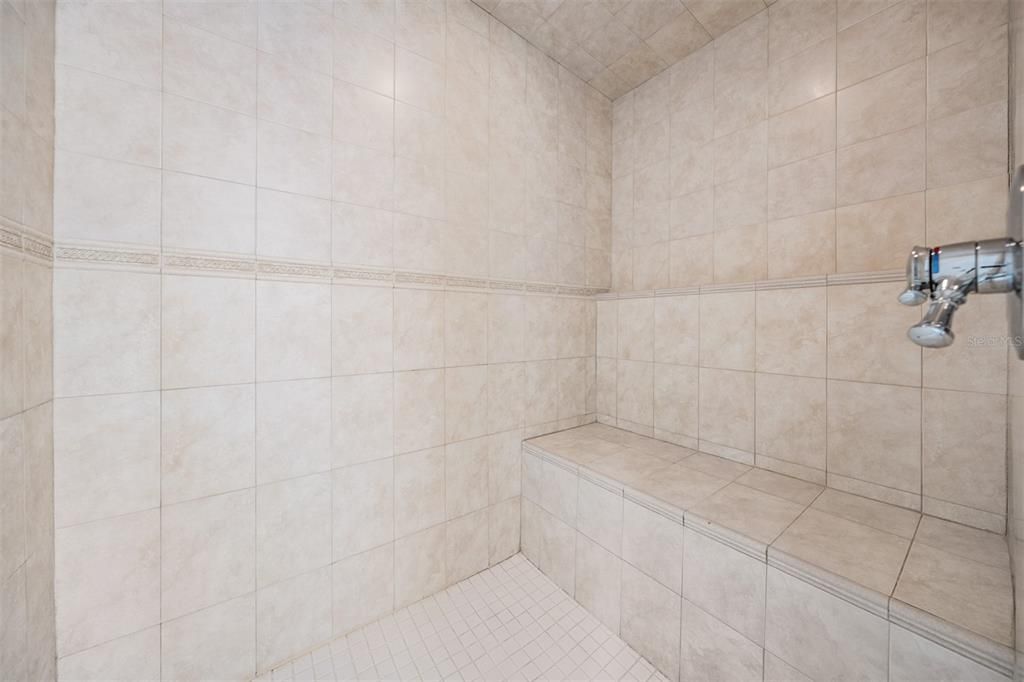 待售: $1,975,000 (4 贝兹, 4 浴室, 5543 平方英尺)