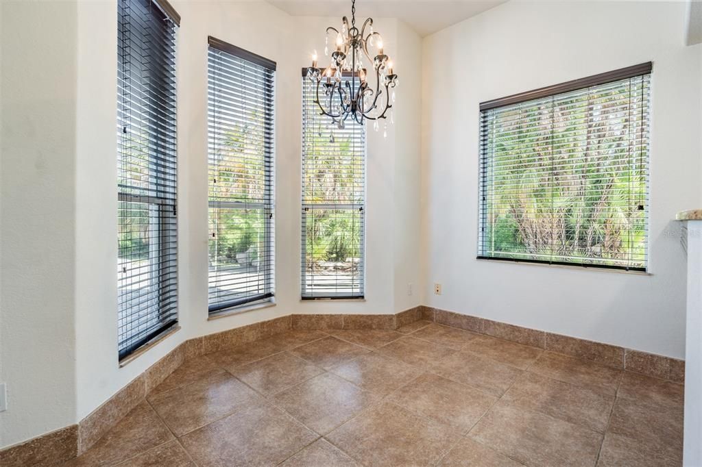 待售: $1,975,000 (4 贝兹, 4 浴室, 5543 平方英尺)