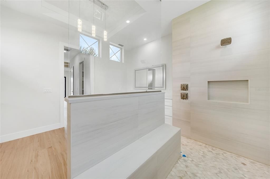 En Venta: $1,695,000 (3 camas, 3 baños, 2598 Pies cuadrados)