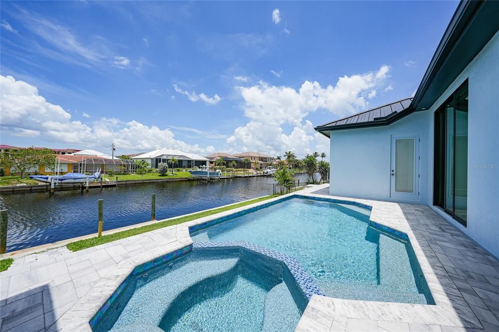 En Venta: $1,695,000 (3 camas, 3 baños, 2598 Pies cuadrados)