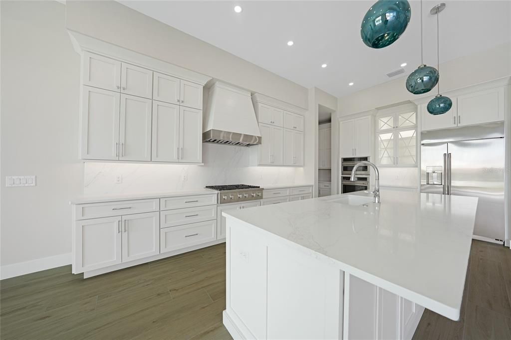 En Venta: $1,695,000 (3 camas, 3 baños, 2598 Pies cuadrados)