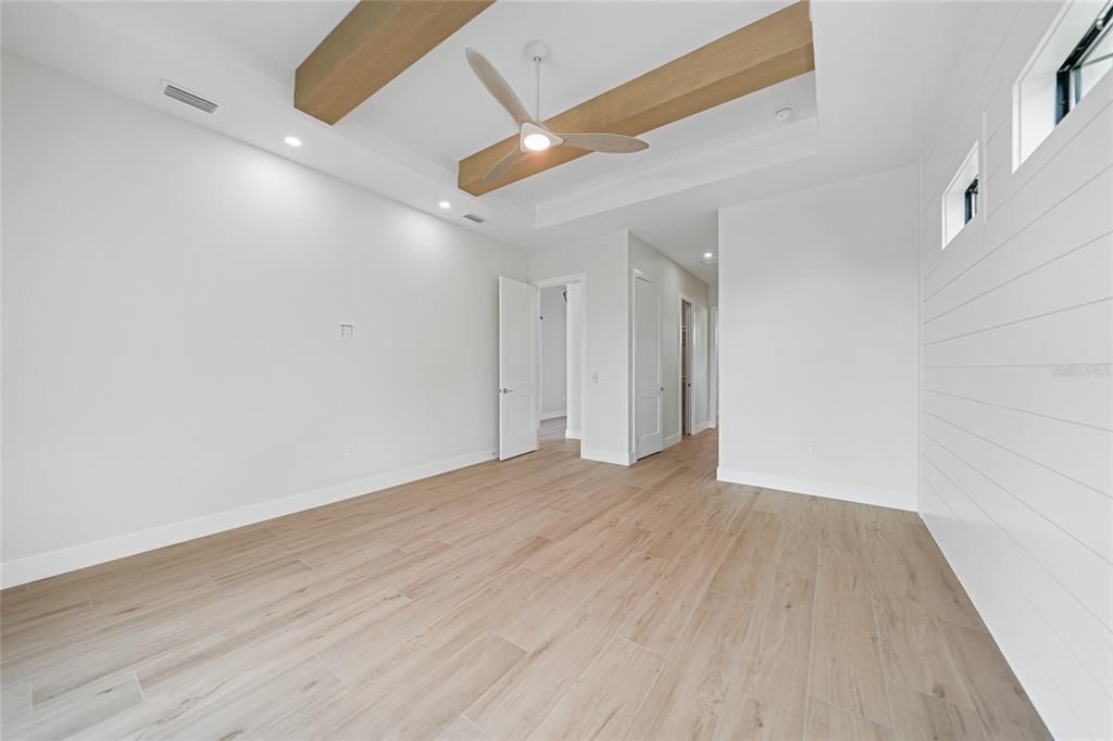 En Venta: $1,695,000 (3 camas, 3 baños, 2598 Pies cuadrados)