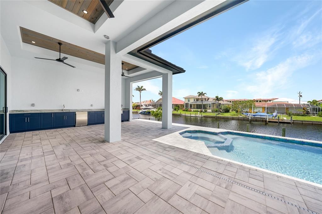 En Venta: $1,695,000 (3 camas, 3 baños, 2598 Pies cuadrados)